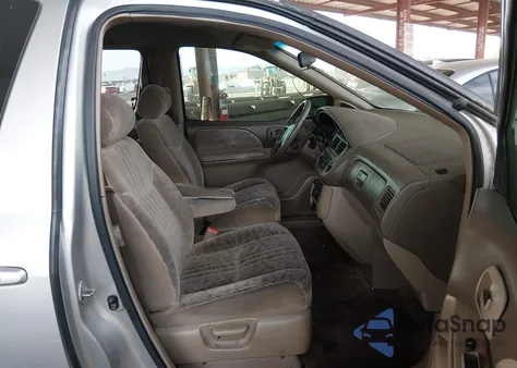 2001 Toyota Sienna Le z USA, uszkodzony, nr VIN 4T3ZF13C31U404277